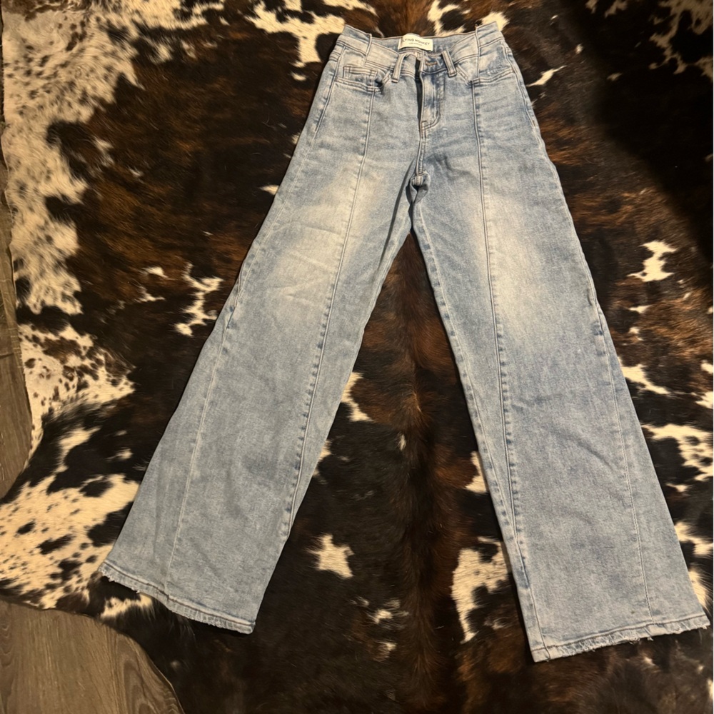 Women’s Flying monkey (buckle) light wash retro jeans size 24